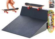 Skateboard 9,5cm kovov� s rampou