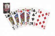 Poker spoleensk hra karty v paprov krabice 